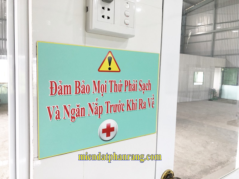 Mủ trôm cánh trắng